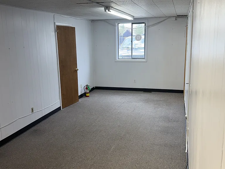 219 E Pine St #102 — Photo 12