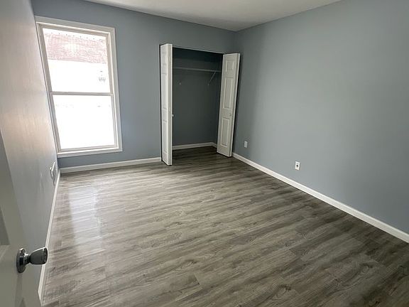 4th image of 104 W Petersburg St #2