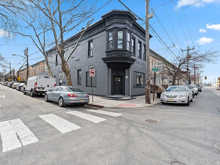 150 W Side Ave #2 — Photo 17