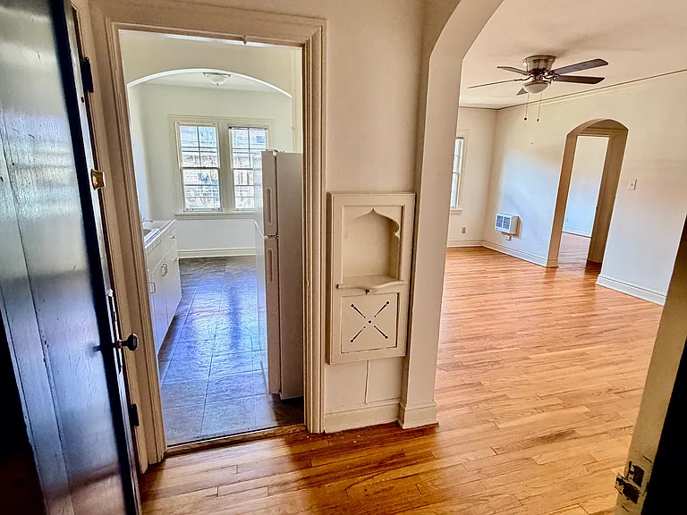 1275 N Washington St — Photo 10