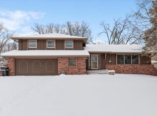 227 Timber Dr, Council Bluffs, IA 51503