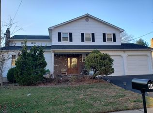 69 Dellwood Rd, Edison, NJ 08820