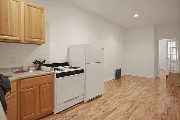 Rented by Coda Real Estate NYC | media 14