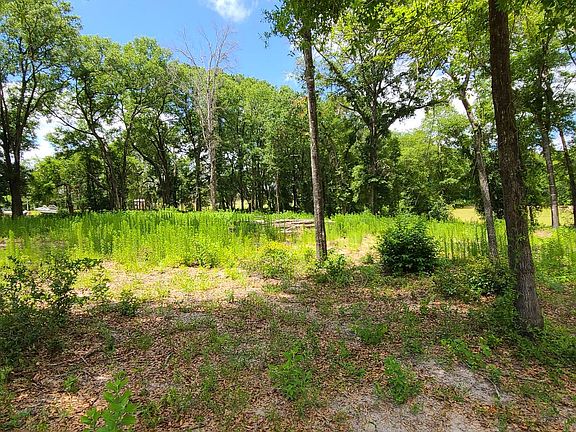 4th image of 394 SW Timberland Ct