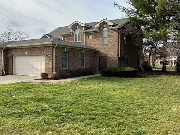 2240 Stone Garden Ln, Lexington, KY 40513