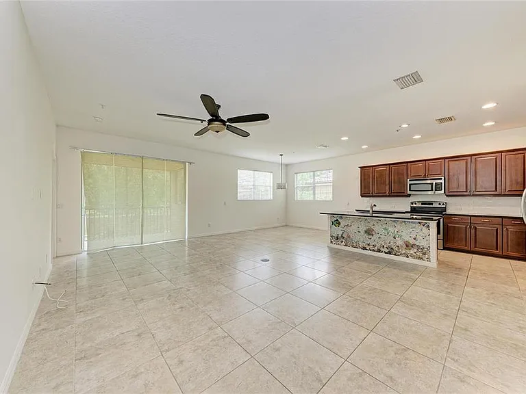 8143 Miramar Way #8143 — Photo 8