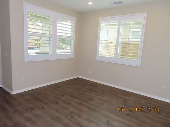 4th image of 37893 Spicebush Ln