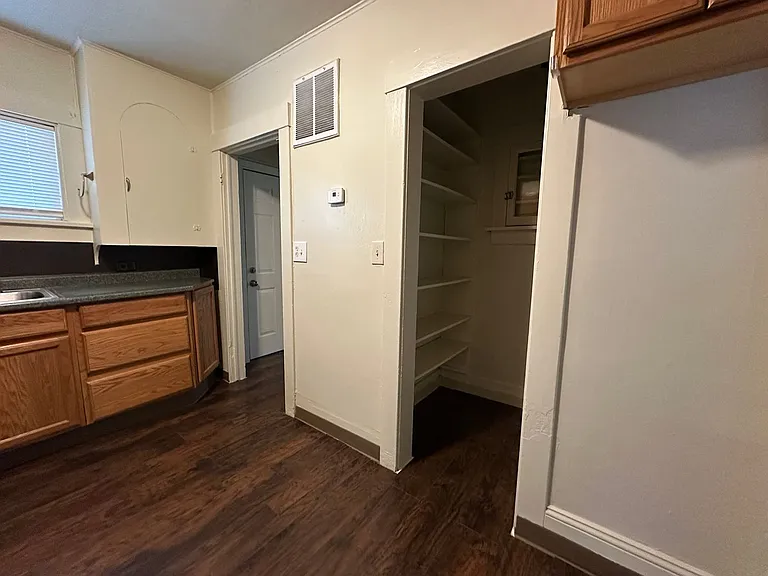 1670 Portland St — Photo 9