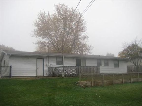 2nd image of 35130 N Hilldale Dr