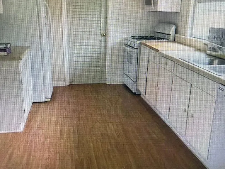 4163 Oakwood Dr — Photo 4