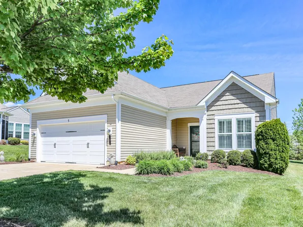 5 Battery Point Dr, Fredericksburg, VA 22406