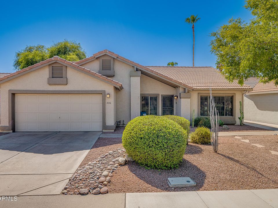 1st image of 926 N SAILORS Way