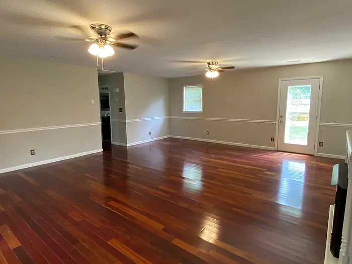 2 bed, 1.0 bath, 1283 sqft, $1,300 — Photo 4