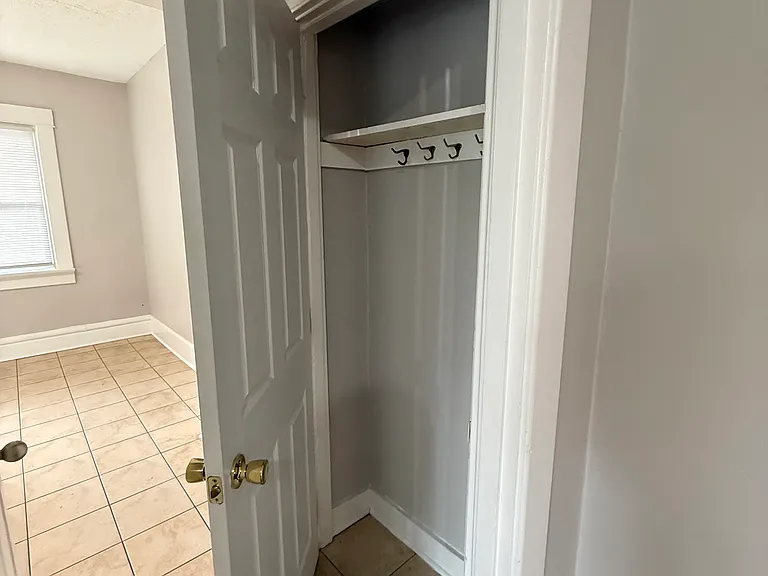 327 Clinton St #327 — Photo 9