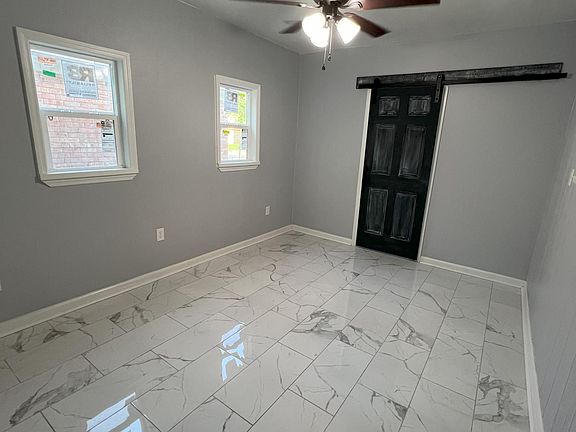 3rd image of 4810 General Bragg Dr
