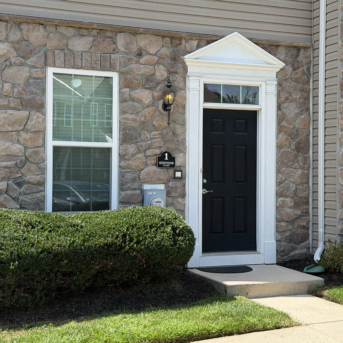 2 bed, 2.5 bath, 1394 sqft, $2,700 — Photo 3