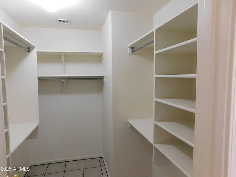 2430 E Fairview St — Photo 9