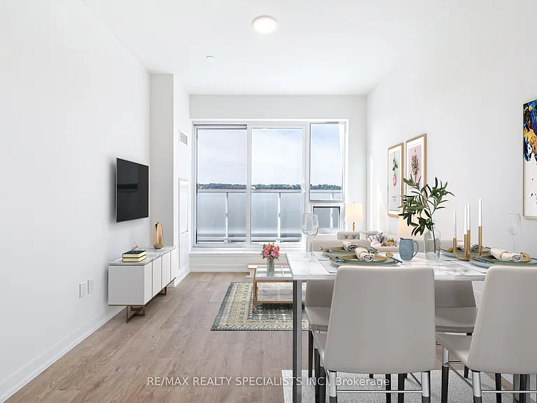 415 Main St W #703 — Photo 11