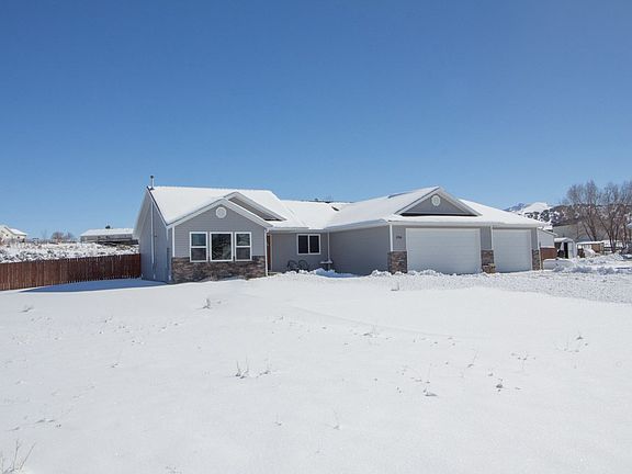 3rd image of 236 Brooklawn Dr