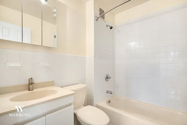 Rented by Warburg | media 5