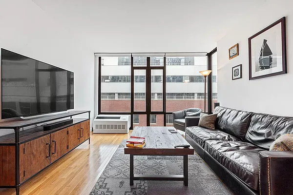 Rented by Compass | media 6