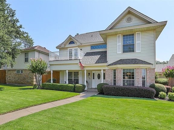4th image of 1108 Hidden Oaks Dr