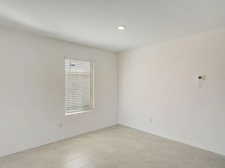 2817 Watchpoint Rd — Photo 38