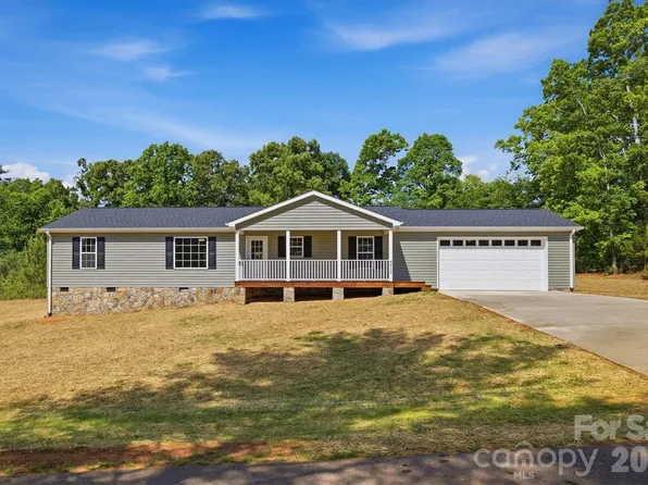4915 S T Clark Rd, Morganton, NC 28655