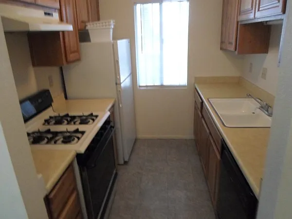808 S Langley Ave #103 — Photo 5