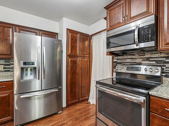 3rd image of 5360 S 43rd STREET