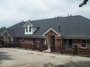 1236 Lexington Rd, Louisville, KY 40204