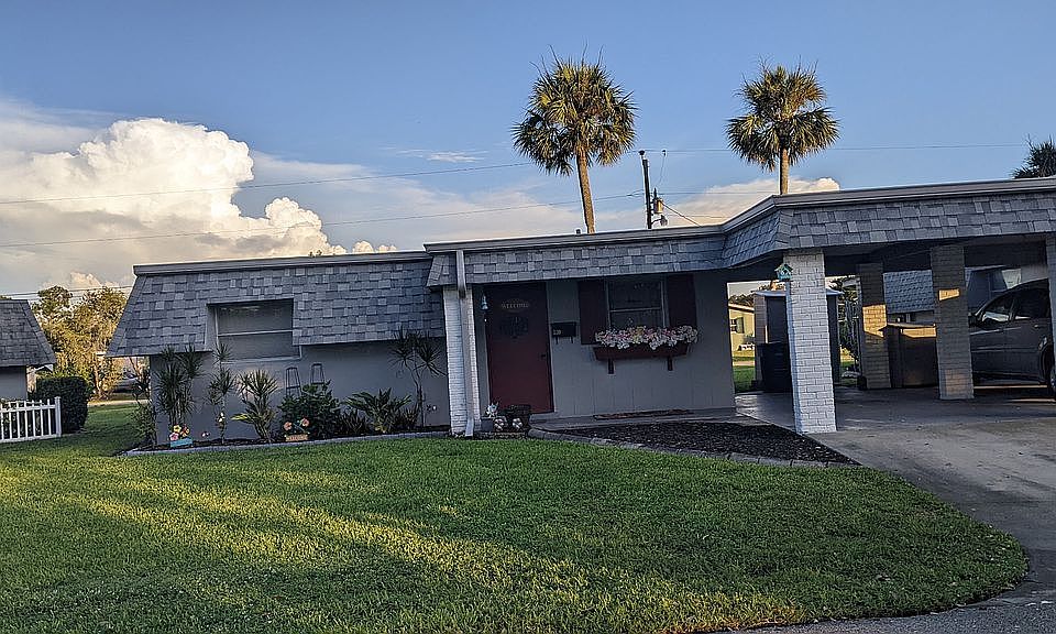 1st image of 330 Suffolk Ct