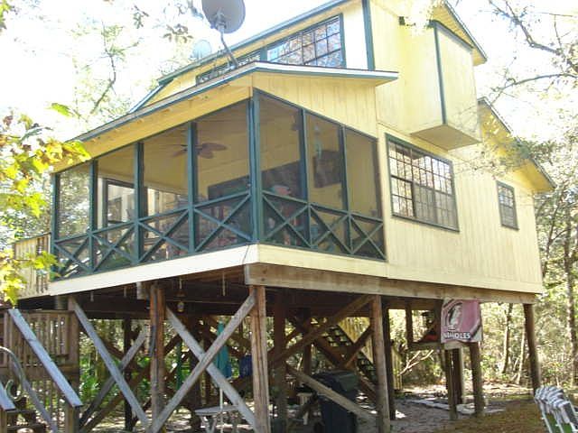 1st image of 75 Parsons Ln