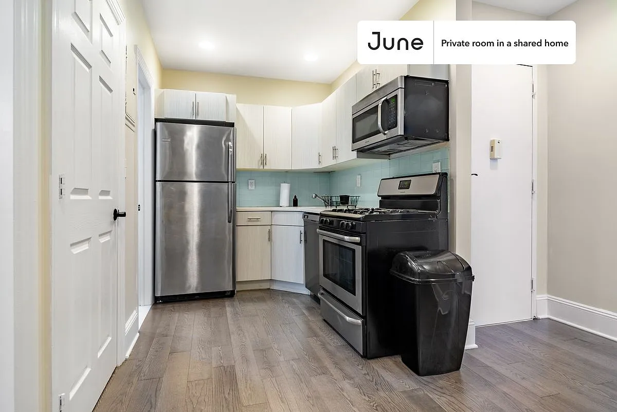 Full bedroom in 2 bed/1 bath home in Gramercy #1111 B — Photo 4