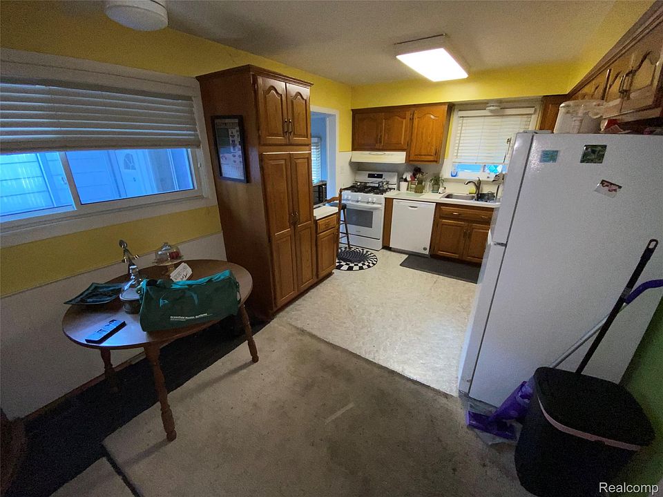 9941 Adams St, photo 6
