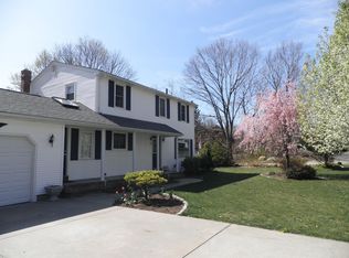 227 Blackrock Rd, Coventry, RI 02816