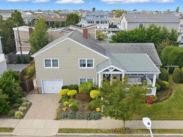69 Harmon Street, Long Beach, NY 11561