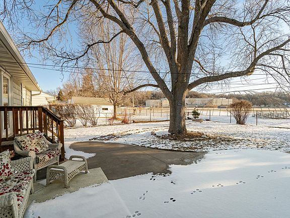 5th image of 1630 3rd Ave NE