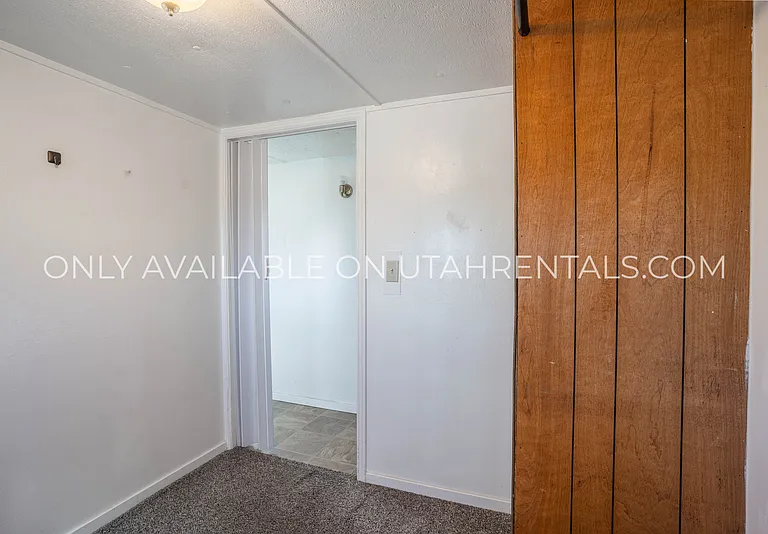 440 W Main St #5 — Photo 6