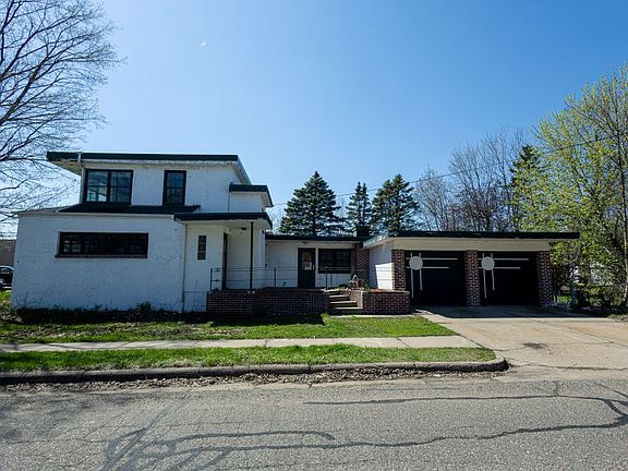 Entrance is on Polk Avenue.