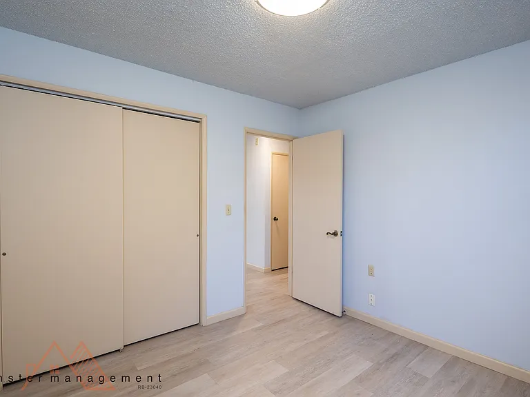 215 Azores St #D — Photo 4