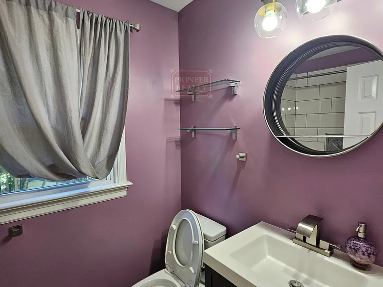 5305 Hill Dr — Photo 16