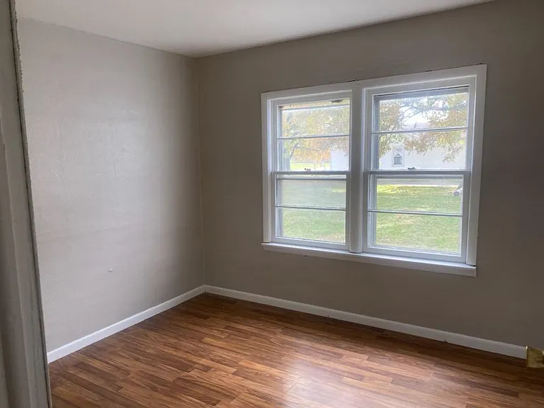 1711 W Main St — Photo 10