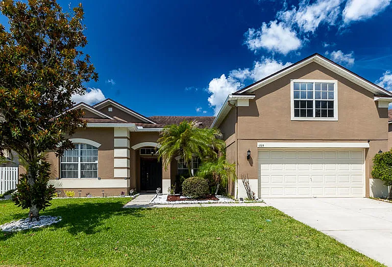 1725 Soaring Heights Cir — Photo 1