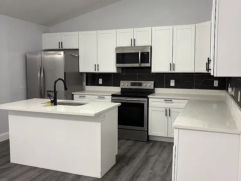 648 Pyramid Ave — Photo 13