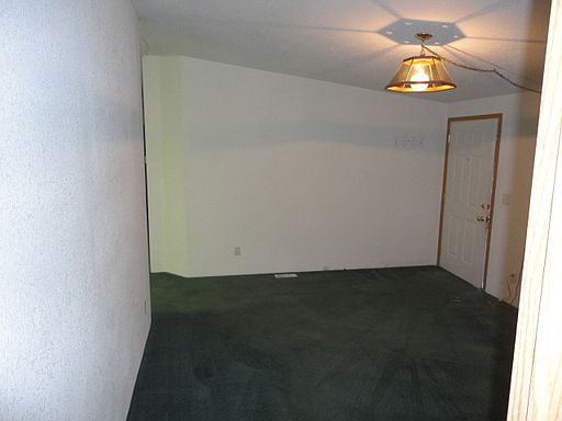 5th image of 18918 92nd Dr NW