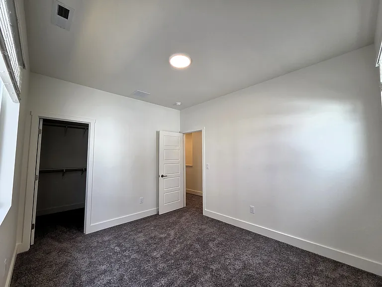 4819 Harvest Pkwy — Photo 29