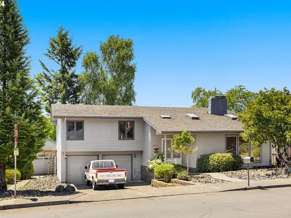 12210 NW Kearney St, Portland, OR 97229