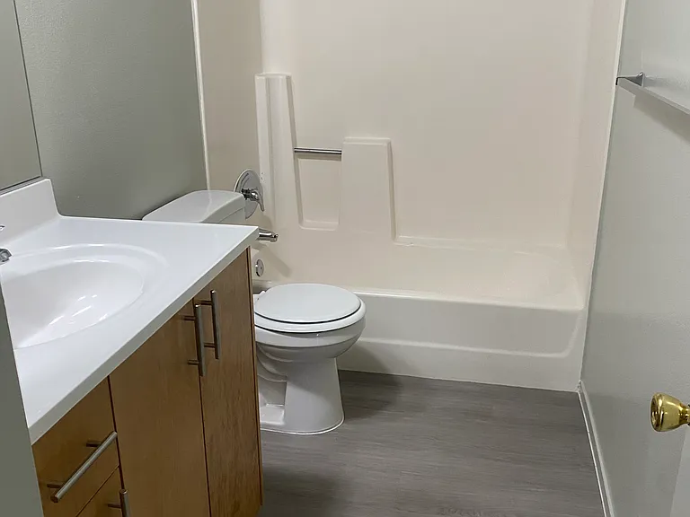 1131 S Russell Ave #22 — Photo 7