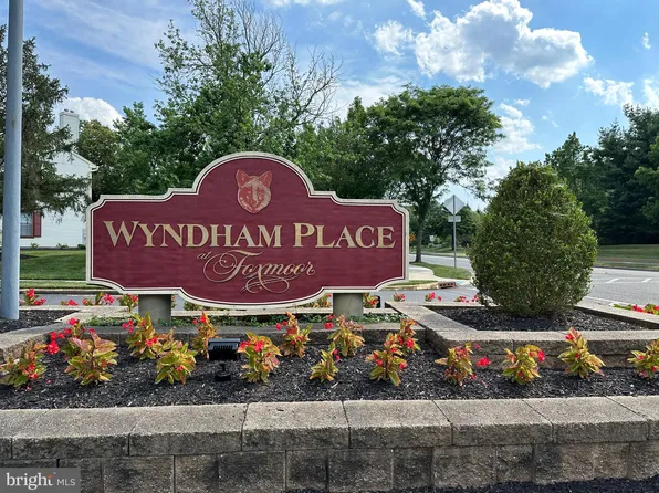 76 Wyndham Pl, Robbinsville, NJ 08691